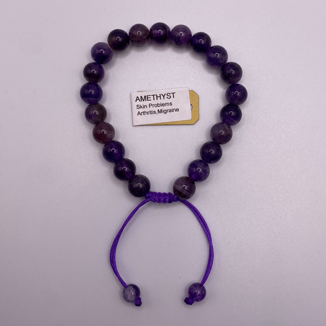 Brazalete Amatista usado para potenciar la memoria y combatir el insomnio.