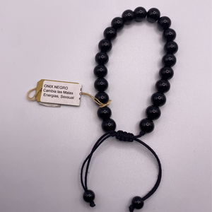 Brazalete Black ONYX : desvía las energías negativas.