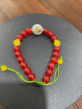 Load image into Gallery viewer, Brazalete San Miguel con Onix rojo y Jade Amarillo
